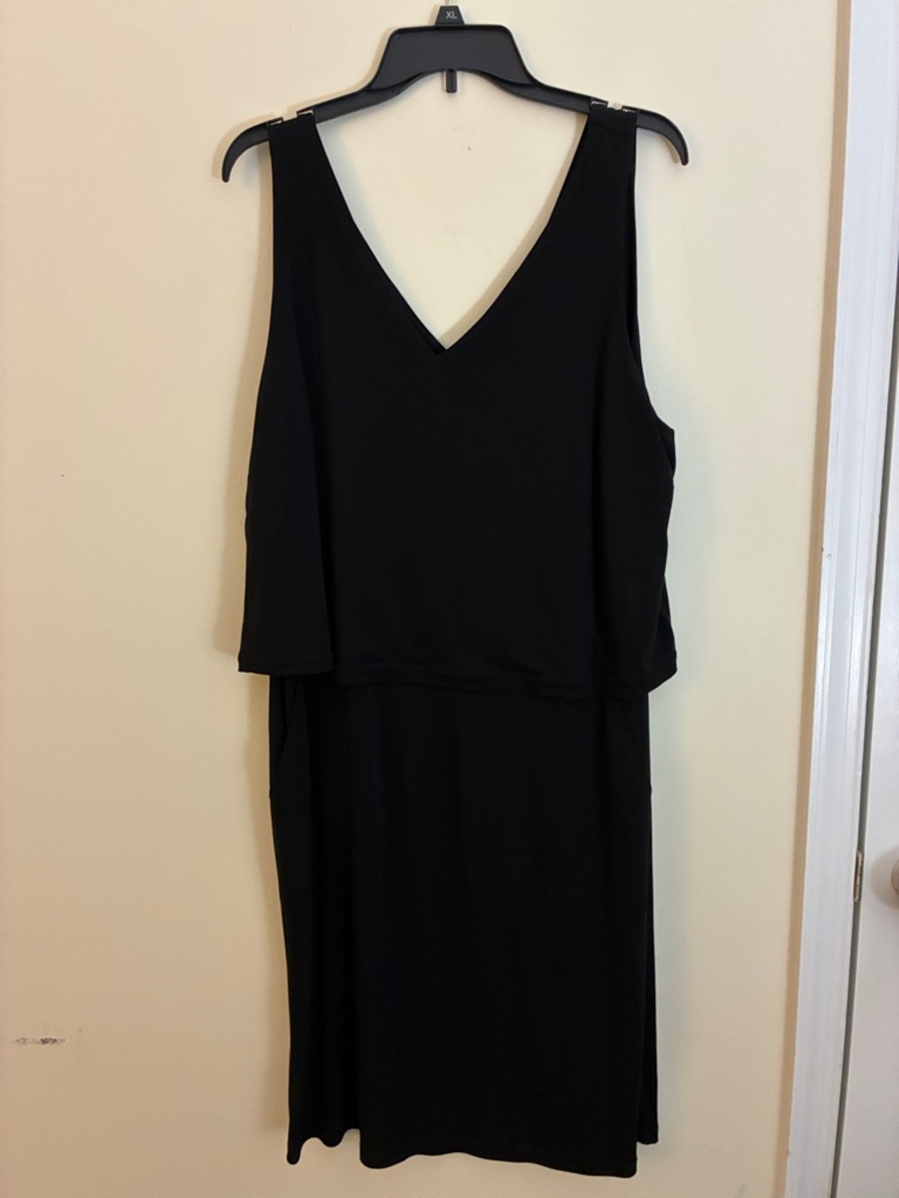 Lauren Ralph Lauren Black V-Neck Layered Midi Dress